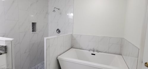 901 30th St, Cape Coral FL  33904-2931 exterior