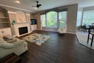 890 Crossings Dr, Covington, KY 41017-1452