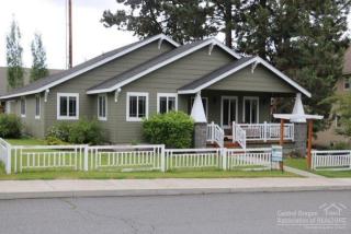 2122 Torrey Pines Dr, Bend, OR 97701-5205