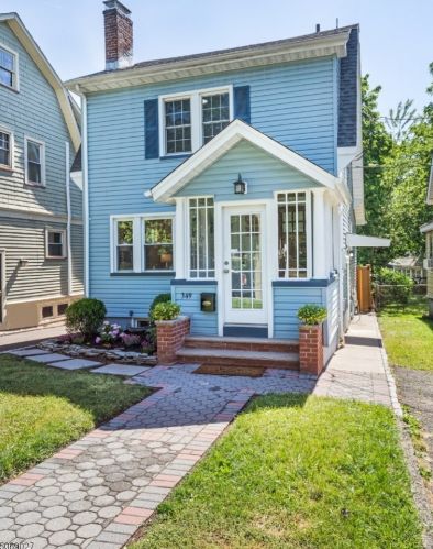 349 Orange Rd, Montclair, NJ 07042-4324