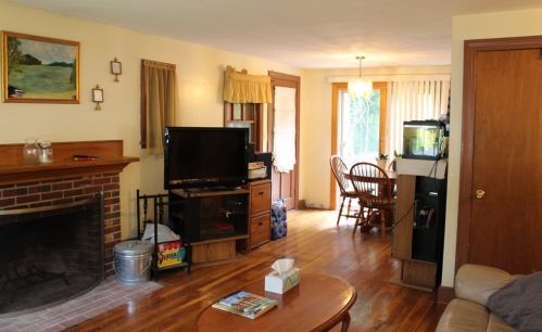 145 Winter St, Whitman, MA 02382-2520