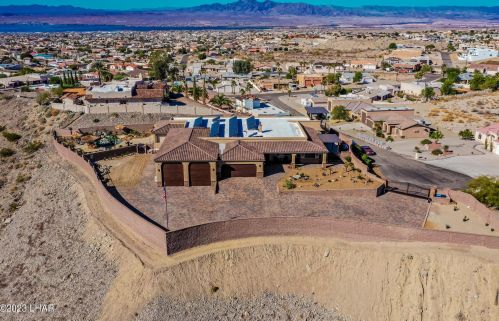 3696 Kicking Horse Ct, Lake Havasu City, AZ 86404-2206