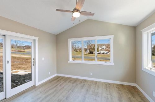 1412 Willow Ln, Prescott, WI 54021-1000