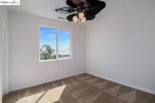 418 Sonnet Ct, Oakley CA  94561-5086 exterior