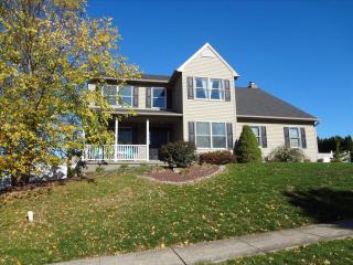 1247 Winter Ln, Easton, PA 18040-8264