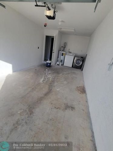 149 Dabou Loop, Belle Glade FL  33430-4284 exterior