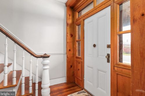 284 Massanutten St, Strasburg VA  22657-2301 exterior