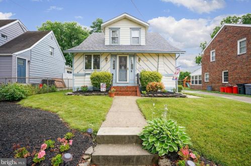 1908 Prospect Ridge Blvd, Haddon Heights, NJ 08035-1025