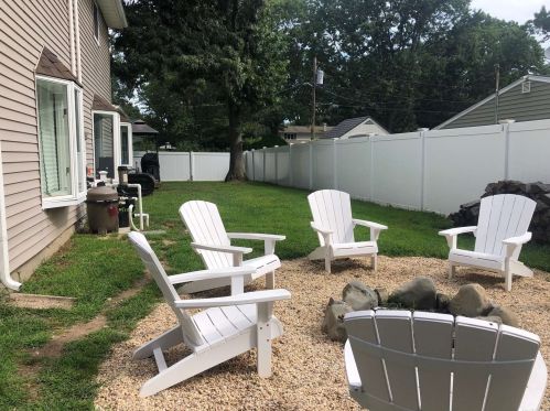 7 Cub Rd, South Setauket, NY 11720-1357