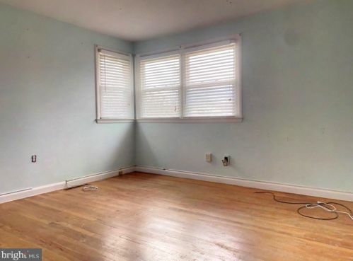 1806 Jaybee Rd, Wilmington DE  19803-3323 exterior