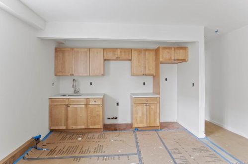 557 Logan Ave, Bronx NY  10465-2509 exterior