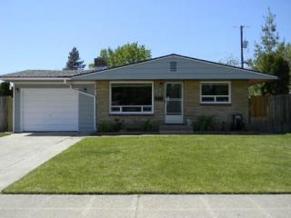 6023 F St, Spokane, WA 99205-7338