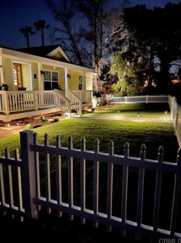 957 Montview Dr, Escondido CA  92025-5927 exterior