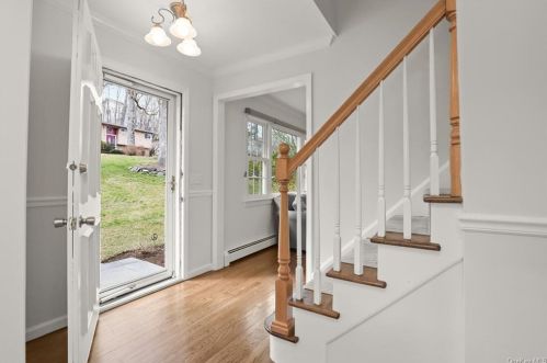 115 Woodland Rd, Pleasantville, NY 10570-1321