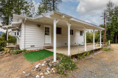 23025 Placer Hills Rd, Cape Horn, CA 95713-9569