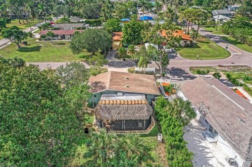 2263 Spruce St, Naples FL  34112-4652 exterior