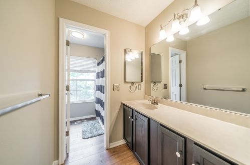 7026 Glade Ln, Florence KY  41042-4304 exterior