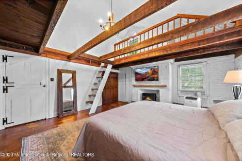 904 Sycamore Ave, Tinton Falls NJ 07724-3132 exterior