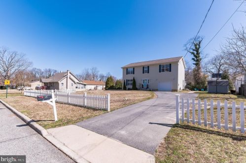 301 Rosemont Ave, Newfield, NJ 08344-9564