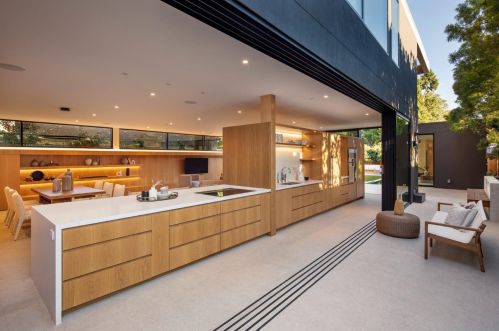 1144 Forest Ave, Palo Alto CA  94301-3032 exterior