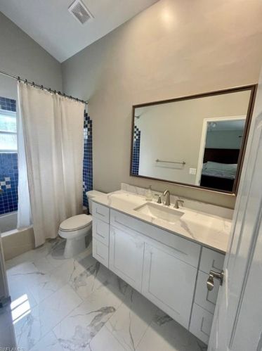 4580 1st Ave, Naples FL  34119-2651 exterior