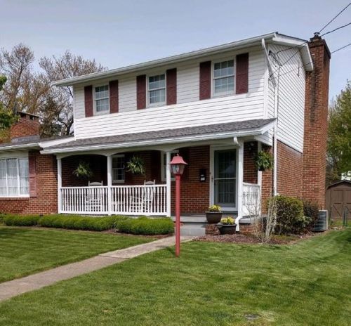 218 Tacoma Ave, Latrobe, PA 15650-1237