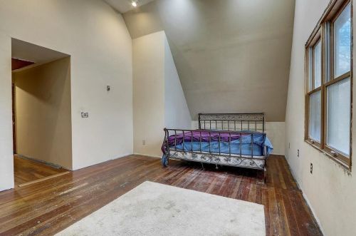 202 72, Milwaukee WI 53213-1828 exterior