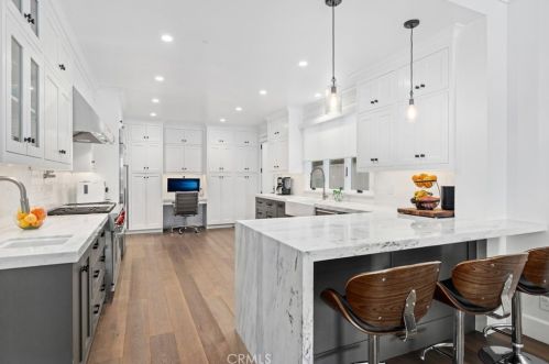 145 Rivo Alto Canal, Long Beach, CA 90803-4061