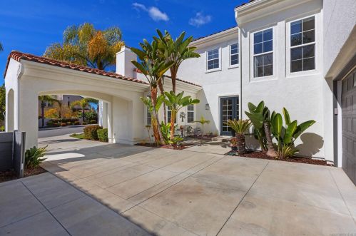 8104 Calle Catalonia, Carlsbad CA  92009-8954 exterior