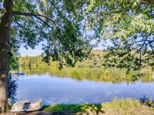 737 Amber Dr, Saint Paul MN 55122-2059 exterior