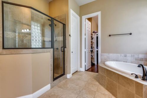 2000 Warwick Crescent Ct, Argyle TX  76226-1525 exterior