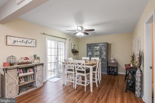 211 Castle Dr, Montross VA  22520-8615 exterior