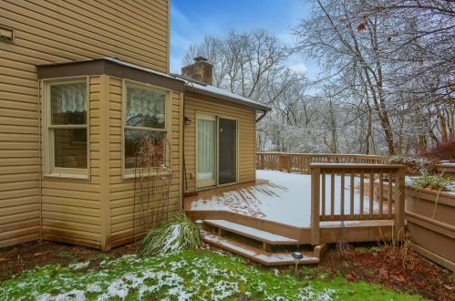 195 Wible Run Rd, Pittsburgh, PA 15209-1172