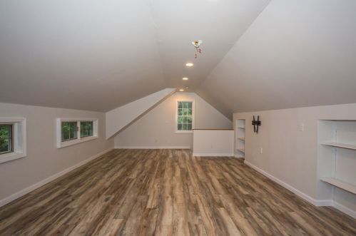 24 Meetinghouse Rd, Granby CT  06035-1626 exterior