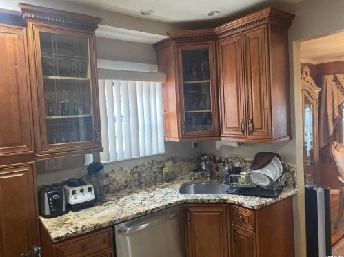 115-18 230th St, Jamaica, NY 11411-2105