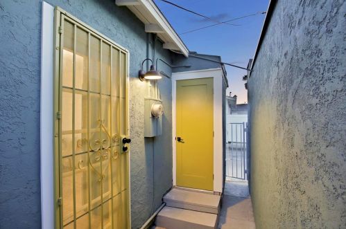 2926 Polk Ave, San Diego CA  92104-2506 exterior