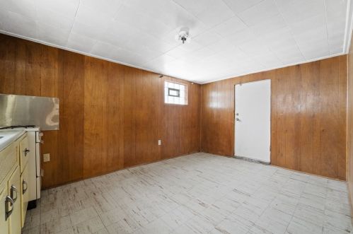 1069 Grandview Ave, Bridgeville PA  15017-2250 exterior