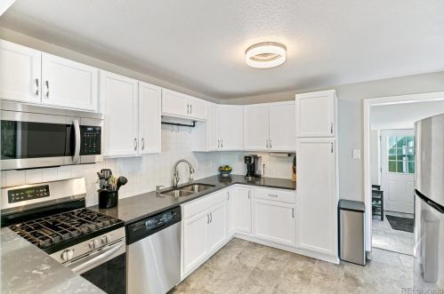 2746 Irving St, Denver CO 80211-3109 exterior