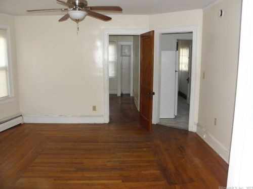 42 Terrace Ave, United States Coast Guard Ac CT  06320-5831 exterior