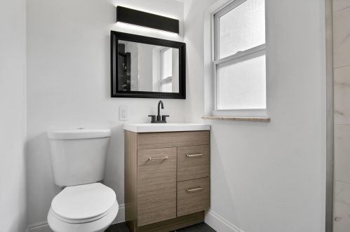 10 Celeste St, Apopka FL  32703-7502 exterior