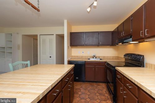 225 Ash Ln, Miquon PA 19444-2101 exterior