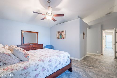 12245 41st Ave, Phoenix AZ 85029-2947 exterior