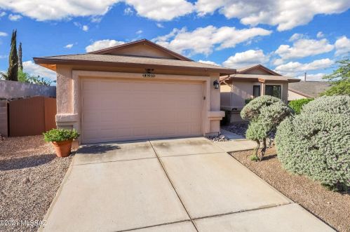 9950 Mary Dr, Tucson, AZ 85730-3189