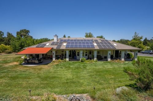 1440 Ridge Rd, Templeton CA  93465-9303 exterior