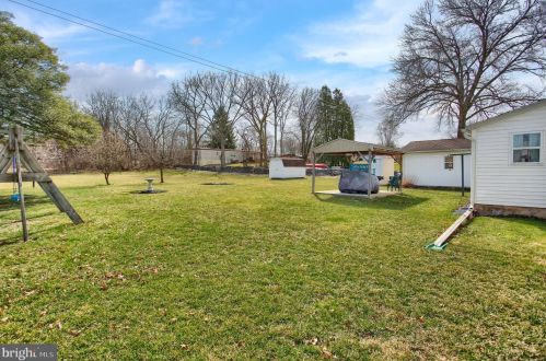 515 Spring Garden St, Carlisle PA  17013-2559 exterior