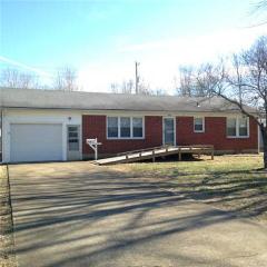 824 Fair Ave, Lawrenceburg, TN 38464-2613