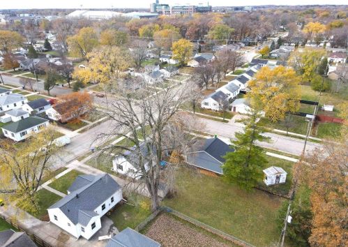 934 Liberty St, Green Bay, WI 54304-3646