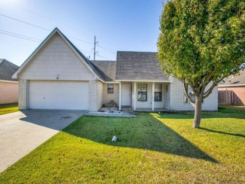 553 Valarie Ln, Midlothian, TX 76065-6195