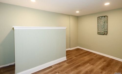 316 Herbert Pl, Bethpage NY  11714-4714 exterior