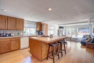 1623 2nd St, Manhattan Beach CA  90266-7009 exterior
